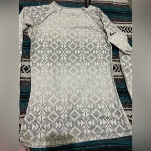 Nike Pro Patterned Long Sleeve Shirt sz Small